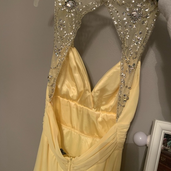 Prom dress - Picture 3 of 4